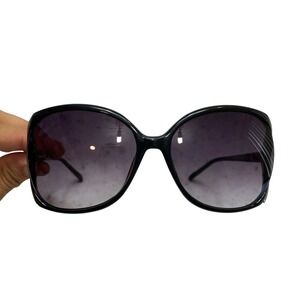 Tahari HHTH0728-R TH127 OX CAT.3 Sunglasses Oversized Black Gradient